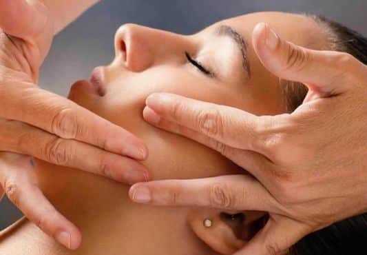 massage facial thalgo Soin Thalgo